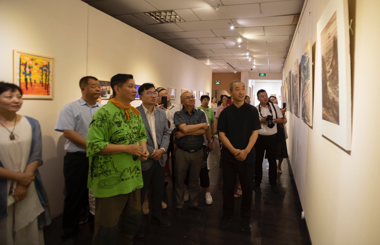 中韩人寿公益联合主办2020“一万个太阳”大型公益画展